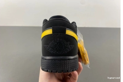 Hyperoad Low University 'Black Jordan Air Gold' 1 1125